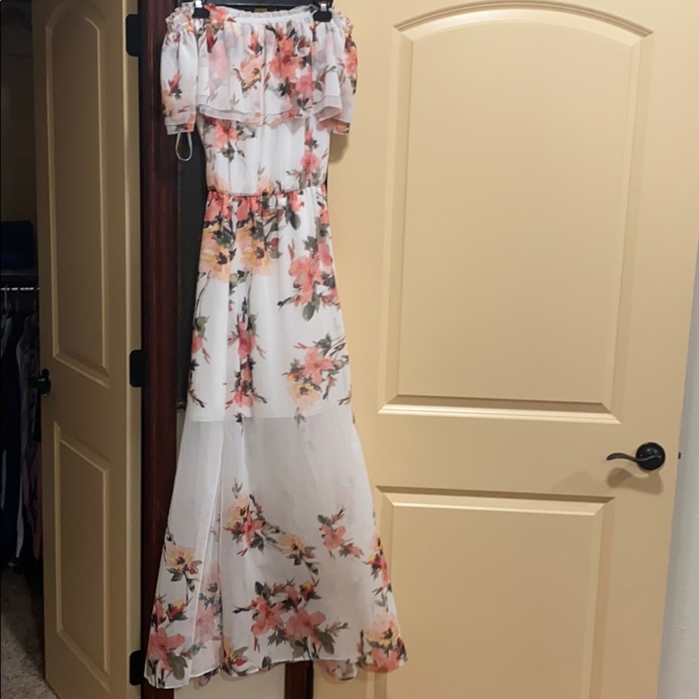 White and Black off-shoulder dress